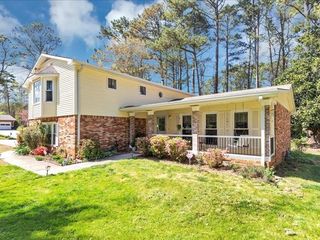 5221 La Paloma SW Drive, Lilburn, GA 30047