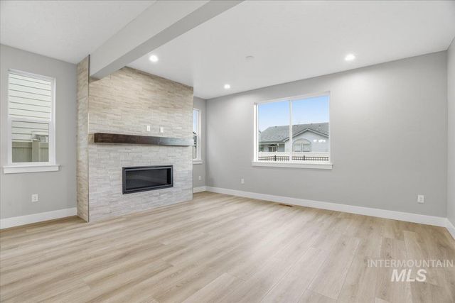 6153 N Senita Hills Ave, Meridian, ID 83646