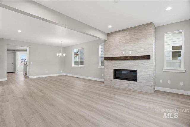 6153 N Senita Hills Ave, Meridian, ID 83646