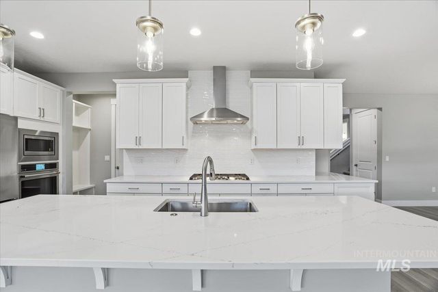 6153 N Senita Hills Ave, Meridian, ID 83646