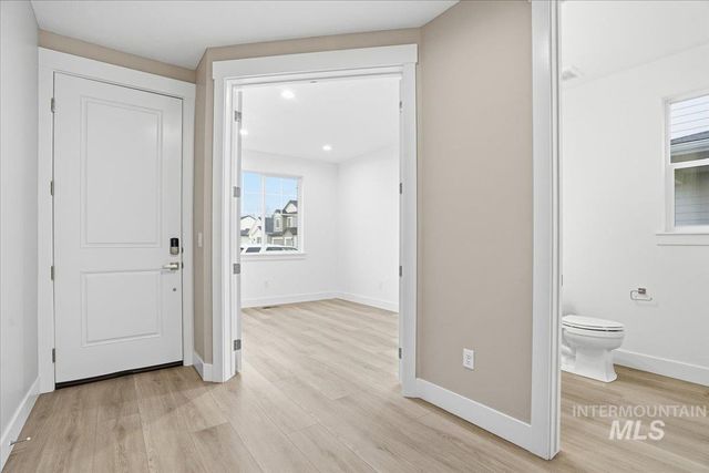 6153 N Senita Hills Ave, Meridian, ID 83646