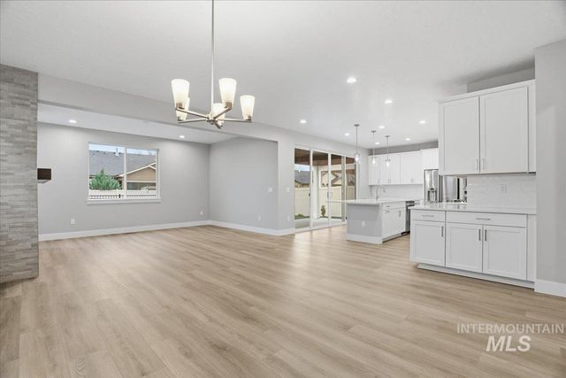 6153 N Senita Hills Ave, Meridian, ID 83646