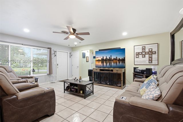 341 SW 54th Ave, Plantation, FL 33317