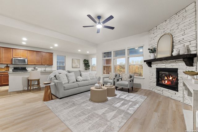 2727 Running Fawn, San Antonio, TX 78261