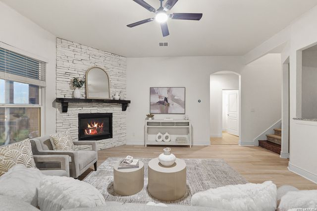 2727 Running Fawn, San Antonio, TX 78261