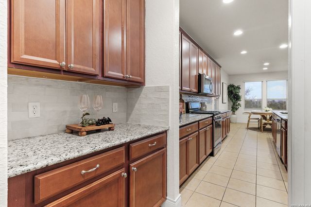 2727 Running Fawn, San Antonio, TX 78261