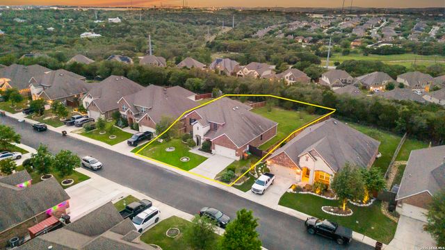 2727 Running Fawn, San Antonio, TX 78261