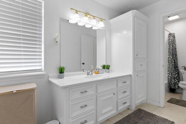 7811 17th Green Drive, Humble, TX 77346