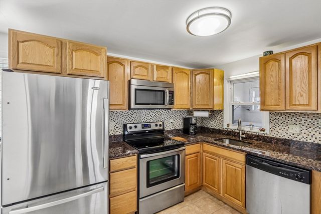 66 Washington Ave, Revere, MA 02151