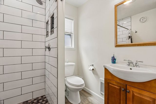 66 Washington Ave, Revere, MA 02151