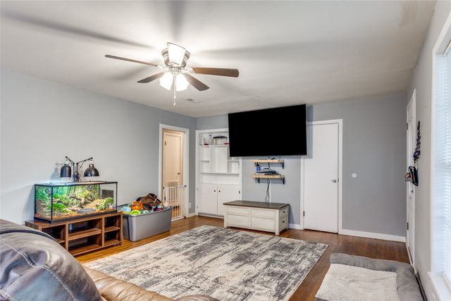 501 Lindsey Street, Bowie, TX 76230