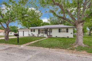 501 Lindsey Street, Bowie, TX 76230