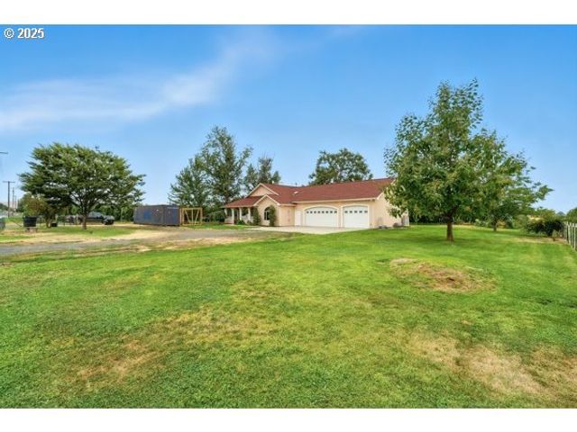 84634 WINESAP Rd, Milton Freewater, OR 97862