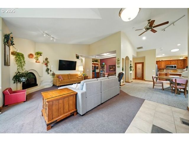 84634 WINESAP Rd, Milton Freewater, OR 97862