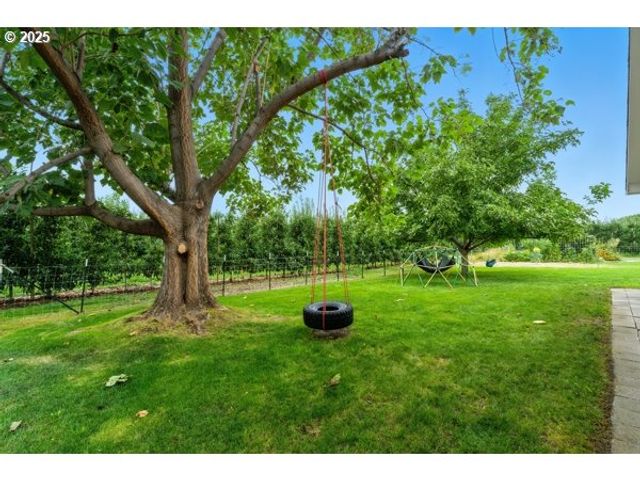 84634 WINESAP Rd, Milton Freewater, OR 97862