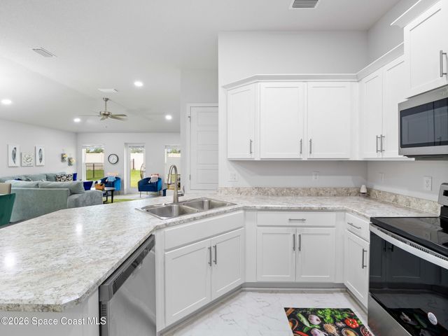 655 Kylar Drive NW, Palm Bay, FL 32907