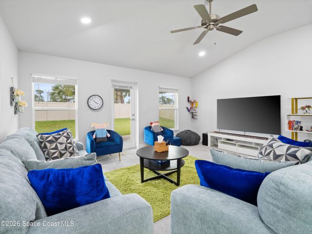 655 Kylar Drive NW, Palm Bay, FL 32907