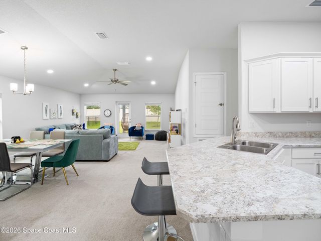 655 Kylar Drive NW, Palm Bay, FL 32907
