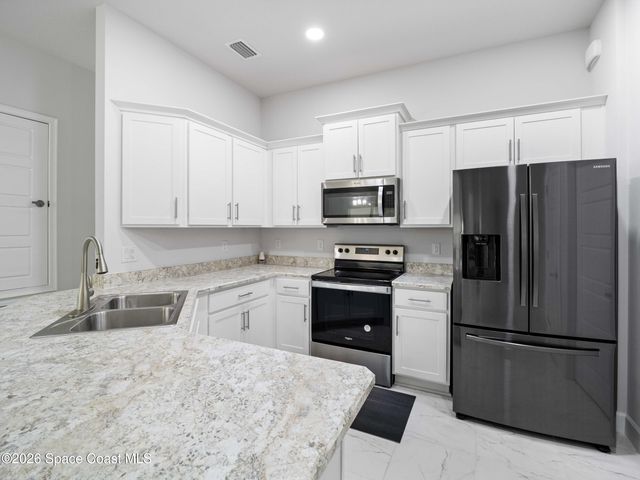 655 Kylar Drive NW, Palm Bay, FL 32907