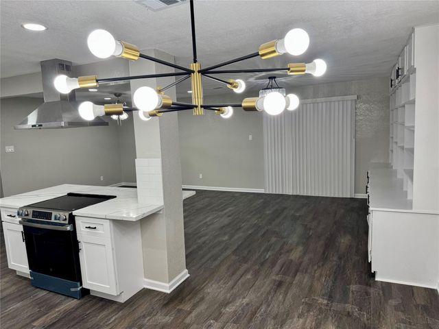 311 Ravenhead Drive, Houston, TX 77034