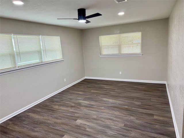 311 Ravenhead Drive, Houston, TX 77034