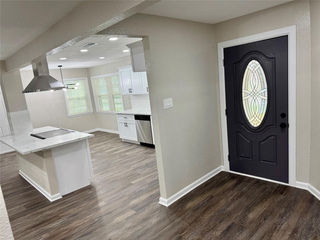 311 Ravenhead Drive, Houston, TX 77034