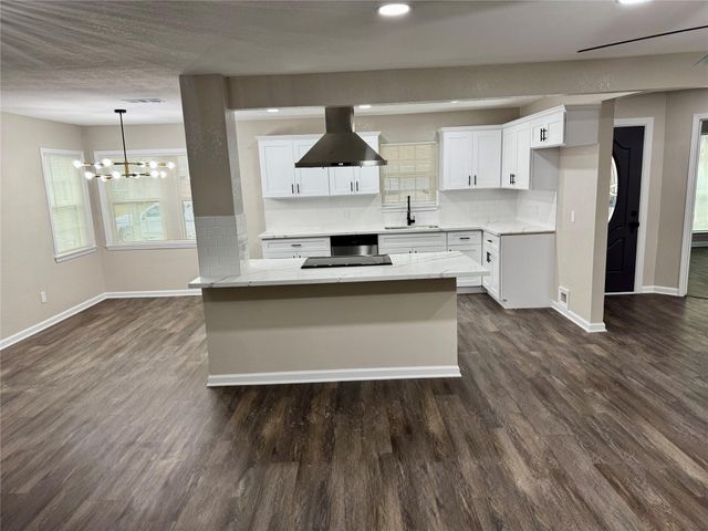 311 Ravenhead Drive, Houston, TX 77034