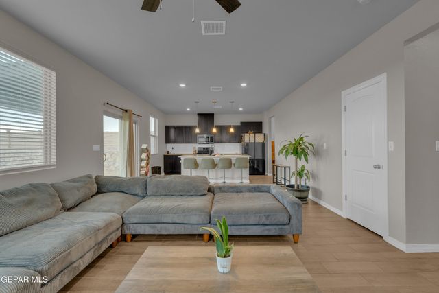 1680 SAM DOMINGUEZ, El Paso, TX 79928