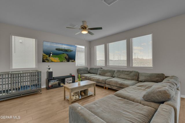 1680 SAM DOMINGUEZ, El Paso, TX 79928