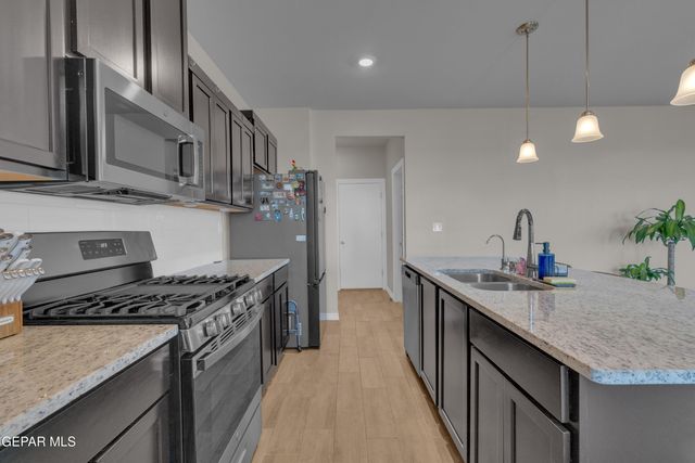 1680 SAM DOMINGUEZ, El Paso, TX 79928