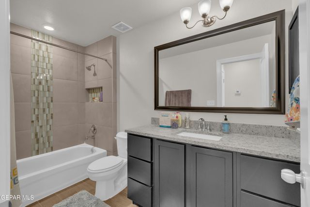 1680 SAM DOMINGUEZ, El Paso, TX 79928
