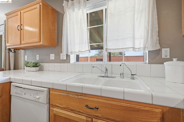 211 Brushwood Pl, Brentwood, CA 94513