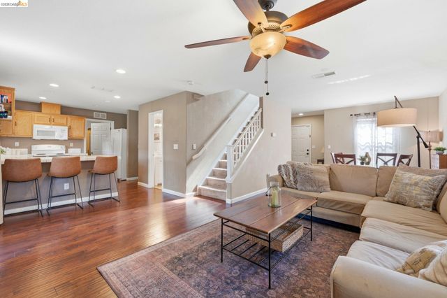 211 Brushwood Pl, Brentwood, CA 94513