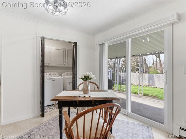 2435 Pfeifle, Howell, MI 48843