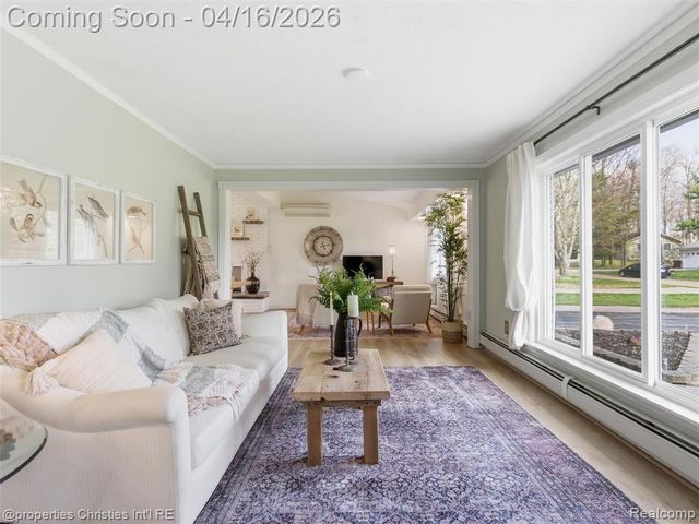 2435 Pfeifle, Howell, MI 48843