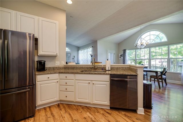 2297 Charleston Way, Beavercreek, OH 45431