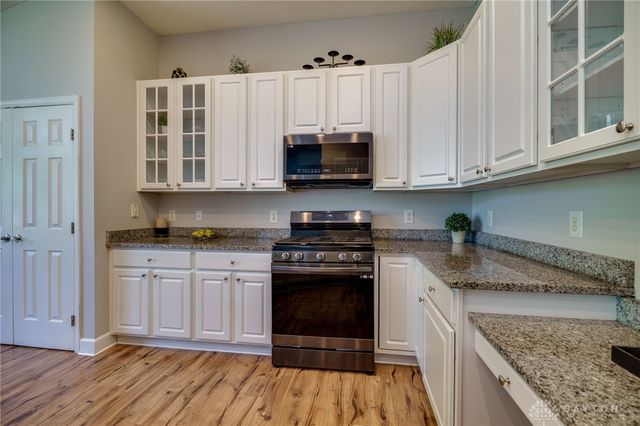 2297 Charleston Way, Beavercreek, OH 45431