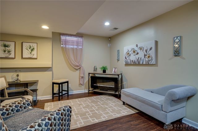 2297 Charleston Way, Beavercreek, OH 45431