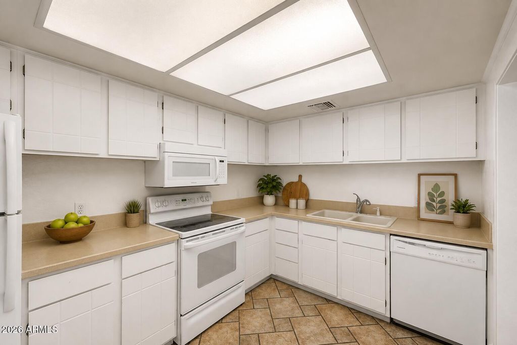 4201 E Camelback Road 79, Phoenix, AZ 85018 — photo 3