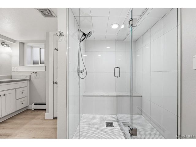 1575 Newton St, Denver, CO 80204