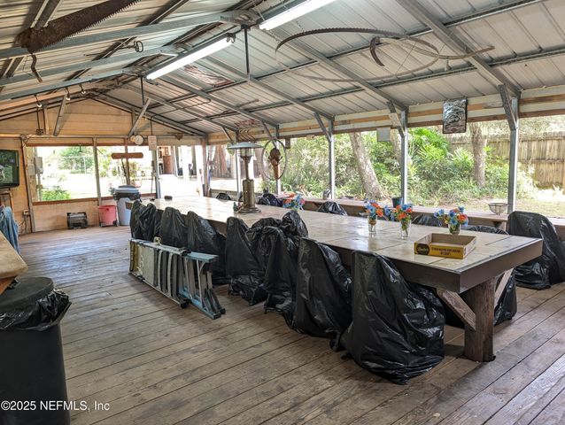 215 MALTAS Avenue, Interlachen, FL 32148