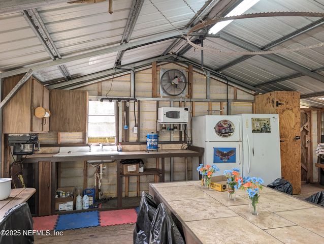 215 MALTAS Avenue, Interlachen, FL 32148