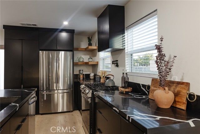 6418 3rd Avenue, Los Angeles, CA 90043