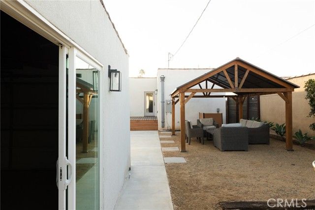 6418 3rd Avenue, Los Angeles, CA 90043