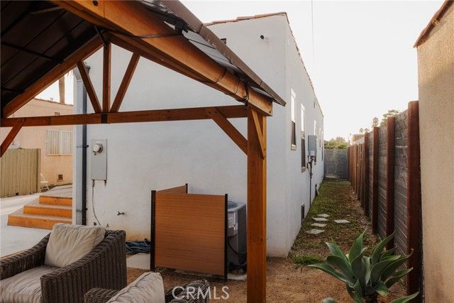 6418 3rd Avenue, Los Angeles, CA 90043