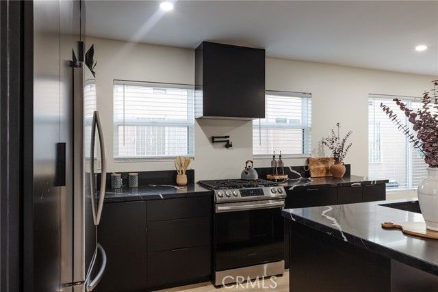 6418 3rd Avenue, Los Angeles, CA 90043