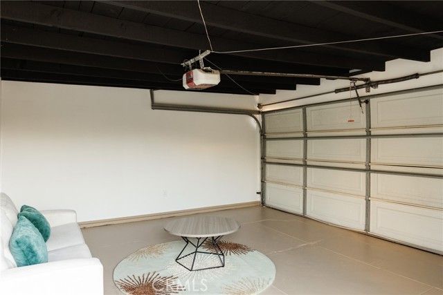 6418 3rd Avenue, Los Angeles, CA 90043