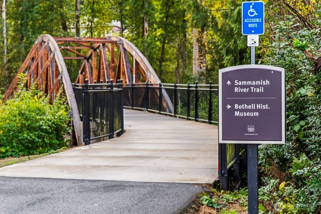 9721 NE 183rd Street #A, Bothell, WA 98011