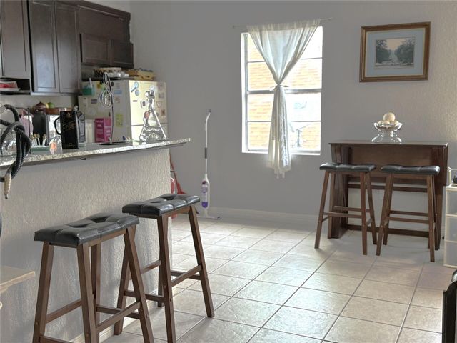 5009 N Main Street, Houston, TX 77009