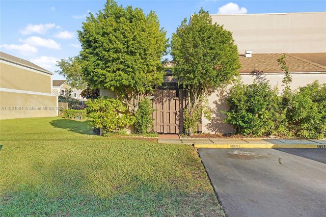 12393 NW 12th Ct, Pembroke Pines, FL 33026